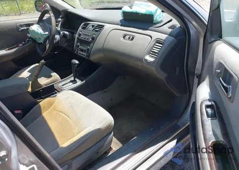 2002 Honda Accord 2.3 Ex/2.3 Se z USA, uszkodzony, nr VIN 1HGCG66882A002277